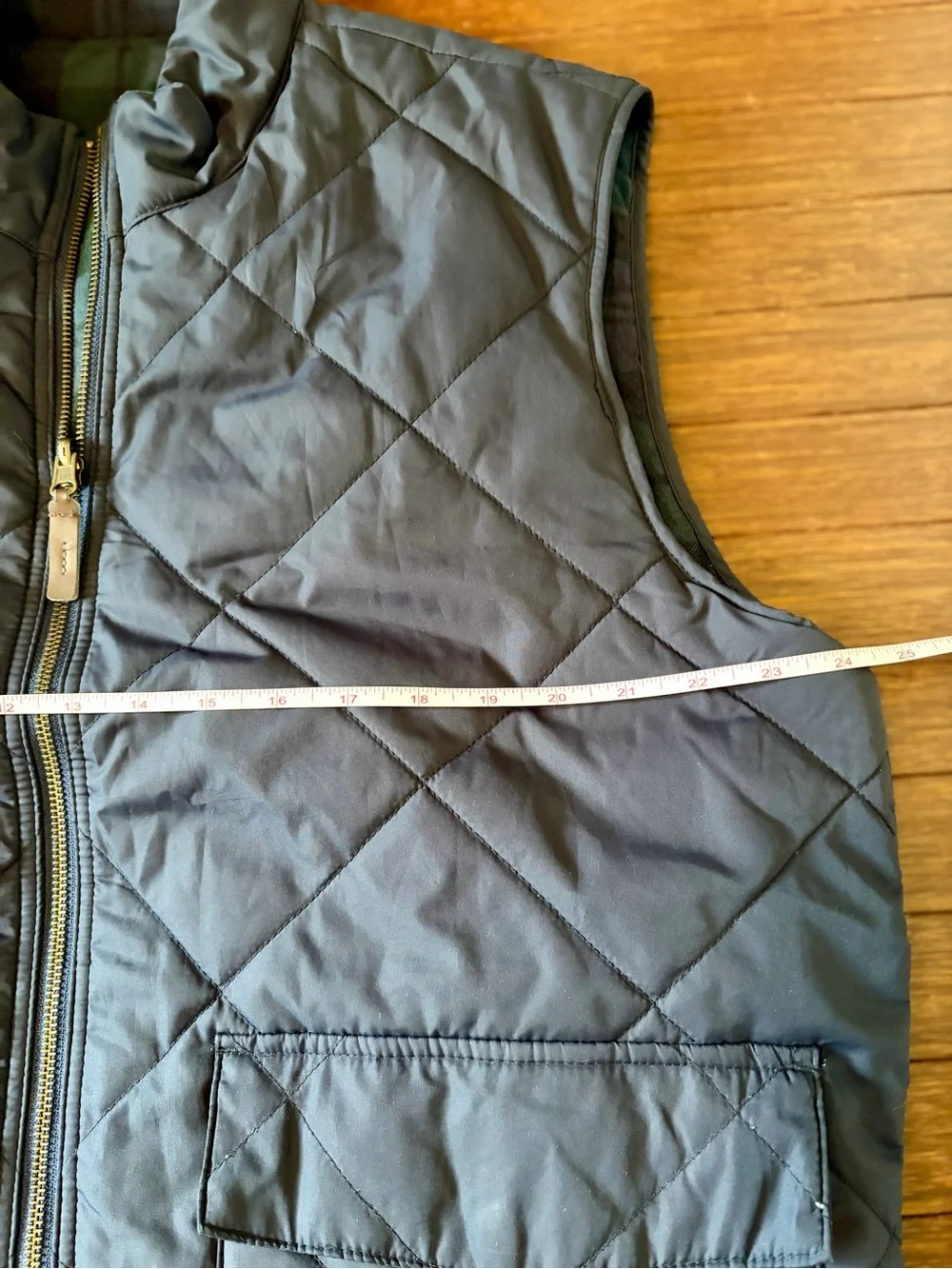 J. Crew Reversible Quilted Vest Men Size XL Pockets Sleeveless Green Blue Tartan